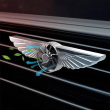 Cargar imagen en el visor de la galería, Aromatizante carro Clip de fragancia para coche, ambientador de ventilación de aire giratorio, accesorios de decoración, ornamento alas
