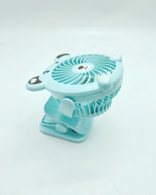 Cargar imagen en el visor de la galería, Ventilador de alto flujo  360  grados para escritorio oficina recamara de batería y pila recargable moda kawai MOD LM7545
