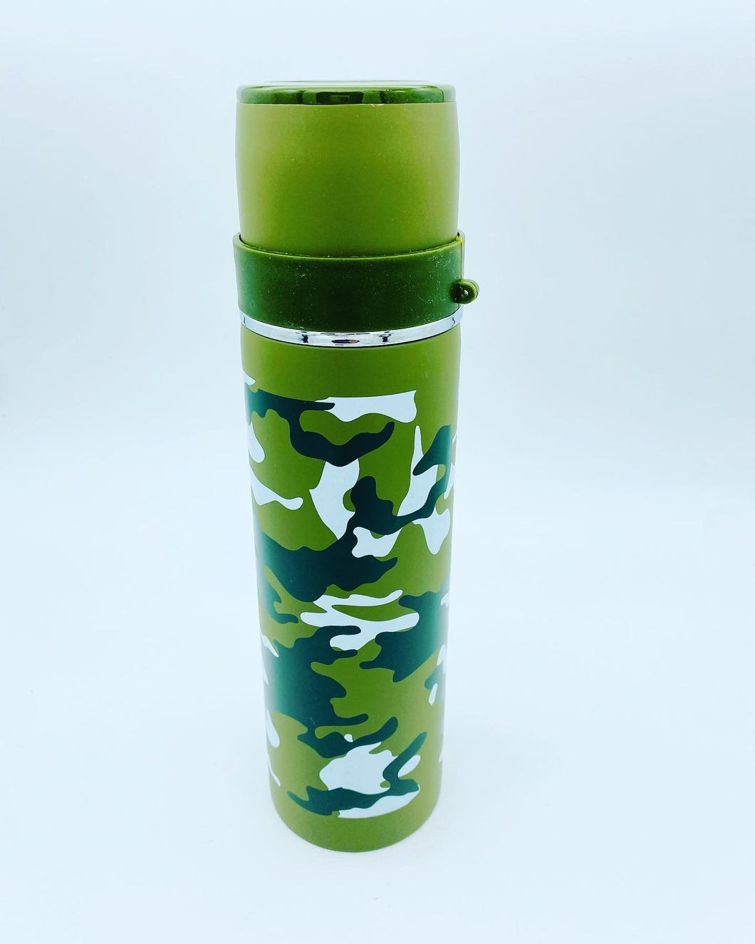 Termo camuflageado 500 ml color verde militar - mychinashop.com