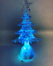 Cargar imagen en el visor de la galería, Pino navideño Transparente con luz 15 cm
