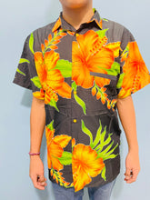 Cargar imagen en el visor de la galería, Camisa hawaianas de manga corta con estampado de caballero
