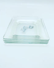 Cargar imagen en el visor de la galería, Plato grande de cristal set 4 pz 26x26x26
