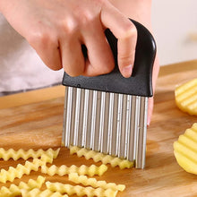 Cargar imagen en el visor de la galería, Rebanador de patatas fritas de acero inoxidable, cortador de masa, vegetales, frutas, arruga, cuchillo, cortador de patatas, máquina de patatas fritas Papas fritas onduladas Máquina para hacer papas fritas Rebanadora MOD16471-202
