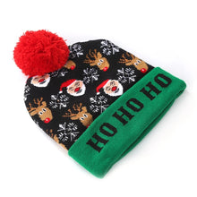 Cargar imagen en el visor de la galería, Gorro navideño de punto con luz LED para niños y adultos, gorro cálido iluminado, decoración de Año Nuevo varios diseños
